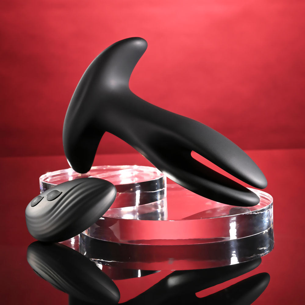Gender X SPREAD THE LOVE - Black USB Rechargeable Stretching Anal Plug with Wireless Remote